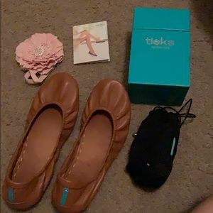 Tieks flats